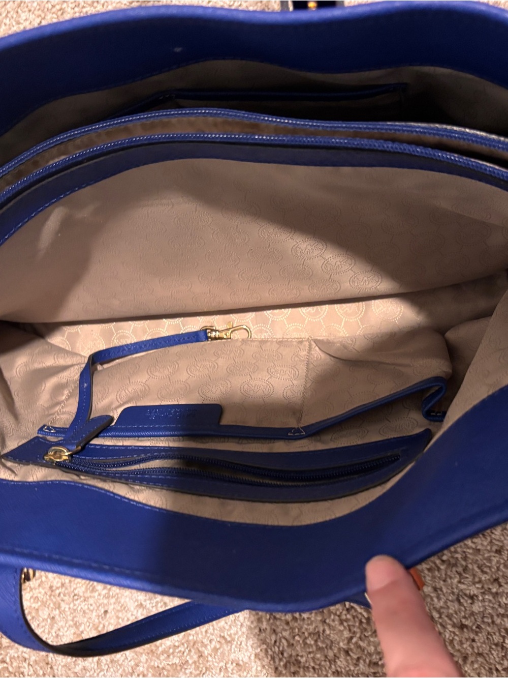 Michael Kors Royal Blue Jet Set Large Tote Gold Hardware - Picture 5 of 7